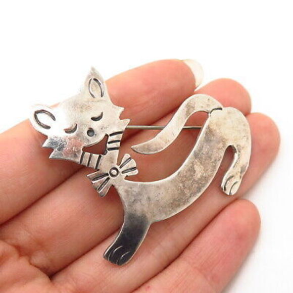 925 Sterling Silver Vintage Mexico Playful Cat / Kitty With Bow Pin Brooch